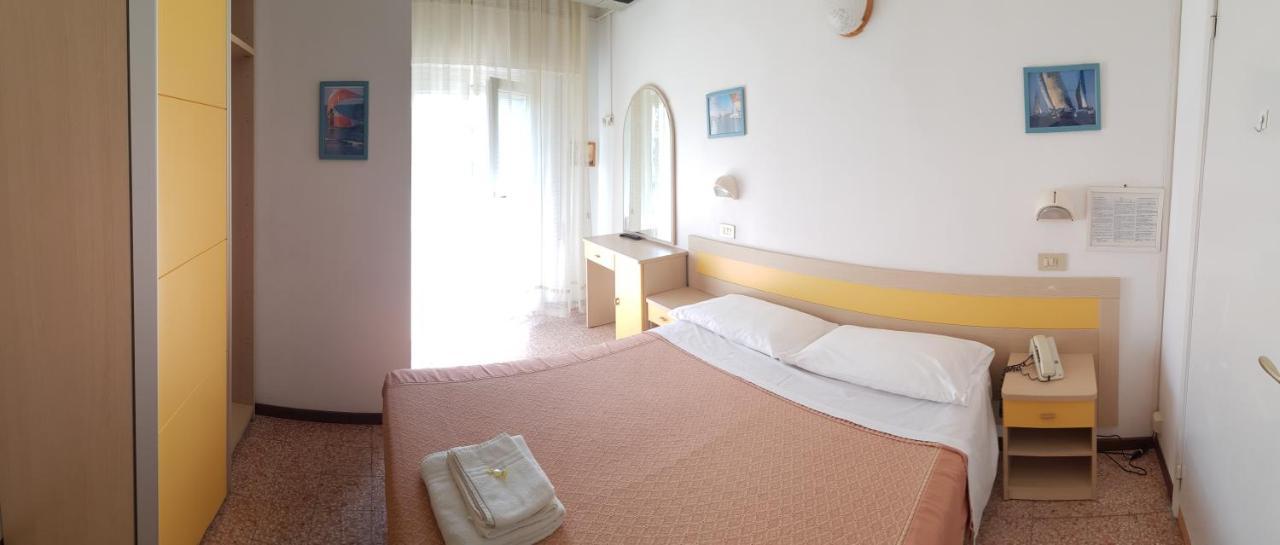 Hotel Le Pleiadi Bellaria-Igea Marina Bagian luar foto