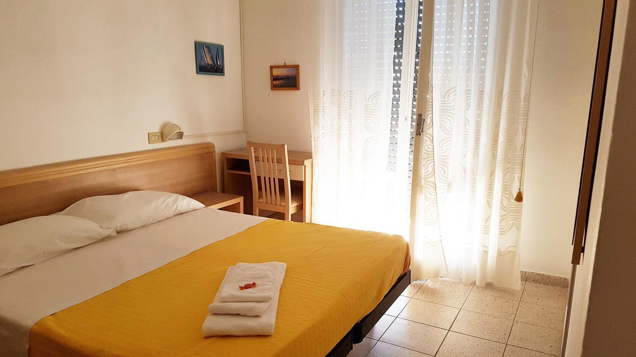 Hotel Le Pleiadi Bellaria-Igea Marina Bagian luar foto