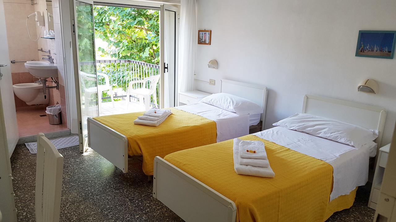 Hotel Le Pleiadi Bellaria-Igea Marina Bagian luar foto