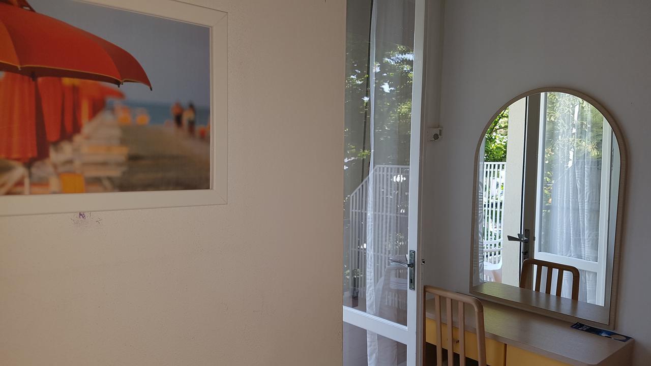 Hotel Le Pleiadi Bellaria-Igea Marina Bagian luar foto